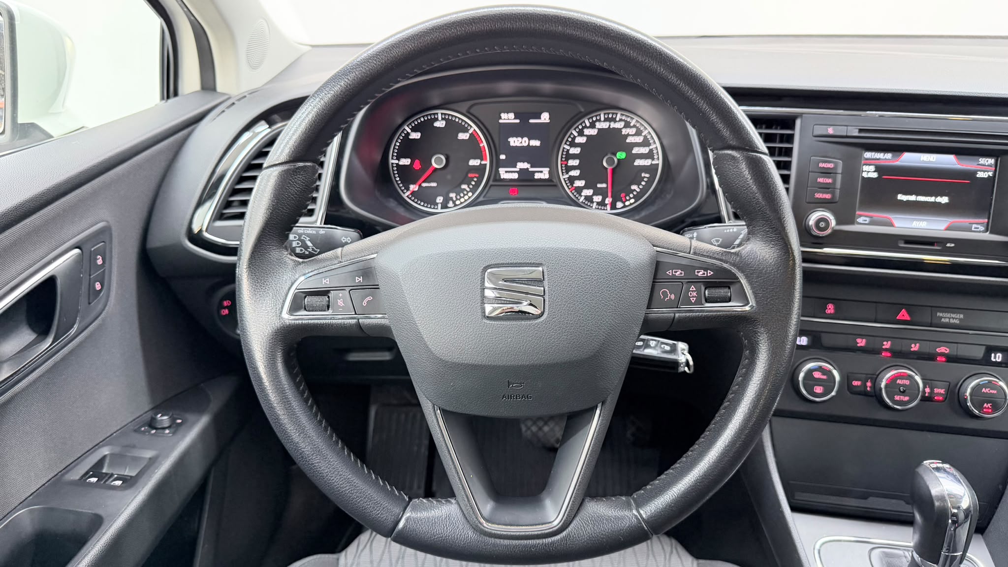 SEAT LEON 15